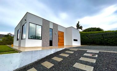 Casa Campestre en Venta, Condominio las Marias - via cerritos la Virginia