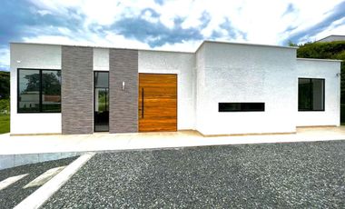 Casa Campestre en Venta, Condominio las Marias - via cerritos la Virginia