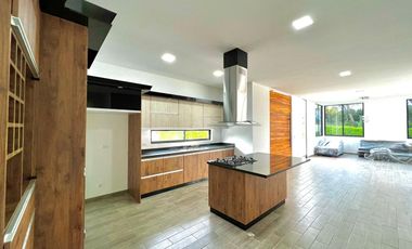 Casa Campestre en Venta, Condominio las Marias - via cerritos la Virginia