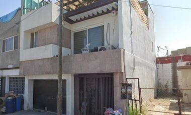 REMATO HERMOSA CASA INCREIBLE PRECIO UBICADA EN COL. VILLA FONTANA TIJUANA APROVECHA