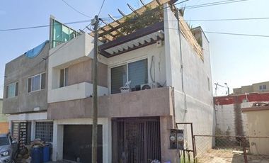 REMATO HERMOSA CASA INCREIBLE PRECIO UBICADA EN COL. VILLA FONTANA TIJUANA APROVECHA
