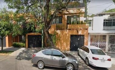 REMATO CASA EN COYOACÁN, VICENTE GUERRERO 144, CIUDAD DE MÉXICO