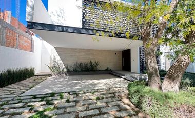 CASA EN VENTA EN AGUASCALIENTES, RESIDENCIAL TIERRA VERDE