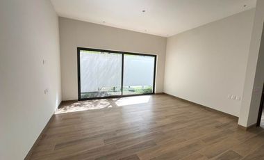 CASA EN VENTA EN AGUASCALIENTES, RESIDENCIAL TIERRA VERDE