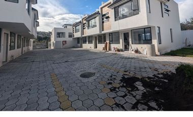 CASA EN CONJUNTO HUACHI CHICO AMBATO