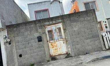 REMATO HERMOSA CASA INCREIBLE PRECIO UBICADA EN JARDINES DE CHAMPAYAN TAMPICO APROVECHA