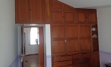Urb. El Recreo Casa de 309.48m2 ideal para Clínica o Empresa