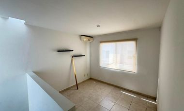 CASA EN VENTA EN AGUASCALIENTES, ALCAZAR