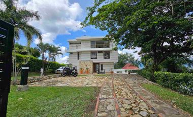 VENDO O PERMUTO ESPECTACULAR CASA QUINTA CAMPESTRE EN CONDOMINIO LA MESA