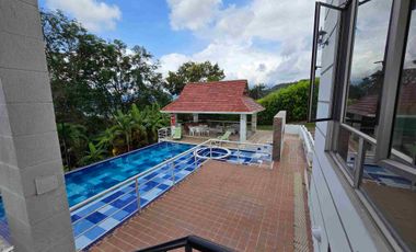 VENDO O PERMUTO ESPECTACULAR CASA QUINTA CAMPESTRE EN CONDOMINIO LA MESA