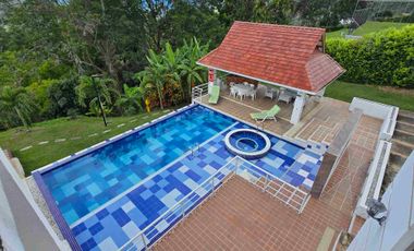 VENDO O PERMUTO ESPECTACULAR CASA QUINTA CAMPESTRE EN CONDOMINIO LA MESA