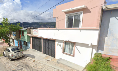 CASA EN VENTA EN FRACCIONAMIENTO MONTEBELLO CHIAPAS