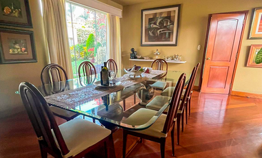 Venta Exclusiva Casa de Lujo en Rinconada del Lago – Elegancia, Luz Natural y Confort con Piscina y Terraza