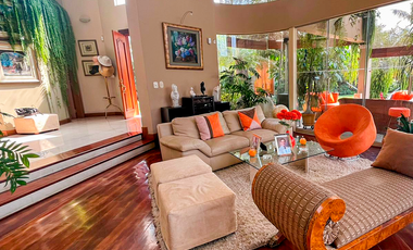 Venta Exclusiva Casa de Lujo en Rinconada del Lago – Elegancia, Luz Natural y Confort con Piscina y Terraza