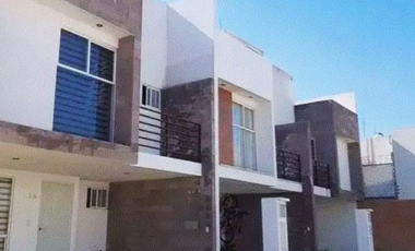 EN REMATE CASA EN 