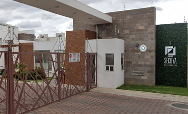 EN REMATE CASA EN 