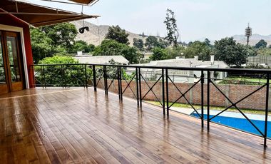Venta Excepcional en La Planicie, La Molina – Casa de 2500m² con Piscina, Cava y Potencial para Nuevo Proyecto