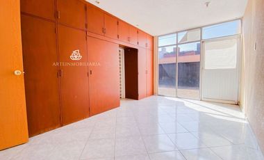 Casa Satélite ideal para oficina silenciosa, asilo, etc. Cerca Periférico, Plaza Satélite o Zona Azul