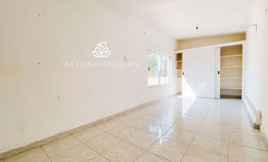 Casa Satélite ideal para oficina silenciosa, asilo, etc. Cerca Periférico, Plaza Satélite o Zona Azul