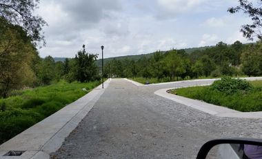 EXCELENTE INVERSION - Terreno campestre de 251 m2, plano  accesible a pie de carretera fraccionamiento con servicios..