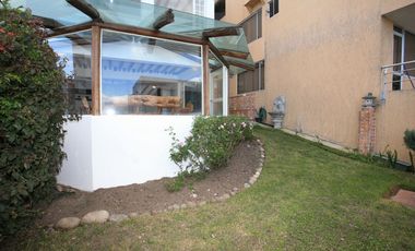 Espacio y Estilo: Hermosa Casa Rústica Moderna en Alquiler