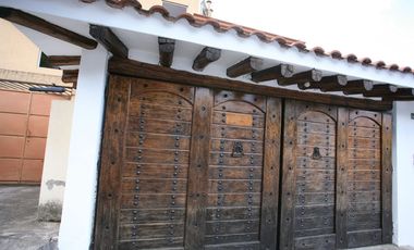 Espacio y Estilo: Hermosa Casa Rústica Moderna en Alquiler