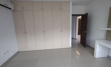 Alquilo departamento de 3 habitaciones en 1 er piso alto - Ceibos norte