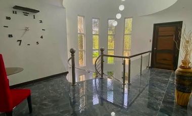 FOR RENT – Elegant Home in Fairway Residences, Angeles City! Located beside Pulu Amsic Subdivision