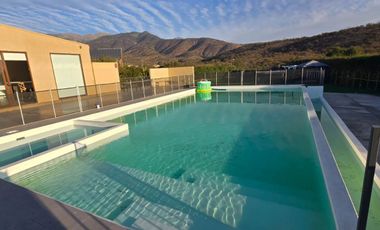 Limache, Gran Casa en Parcela, 4 dormitorios, estar, quincho, piscina