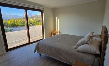 Limache, Gran Casa en Parcela, 4 dormitorios, estar, quincho, piscina