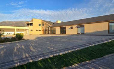 Limache, Gran Casa en Parcela, 4 dormitorios, estar, quincho, piscina