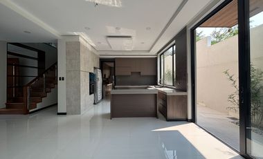Brand New 5 Bedroom House and Lot with Elevator in BF Homes Inner Circle Paranaque City For Sale