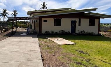 HOUSE WITH OCEAN & MOUNTAIN VIEW FOR SALE IN DAUIN