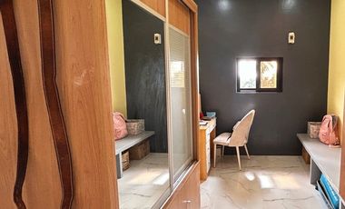 HOUSE WITH OCEAN & MOUNTAIN VIEW FOR SALE IN DAUIN