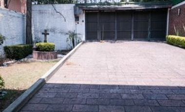 CASA EN LA ZONA DE MAYOR PLUSVALÍA DE LAS ÁGUILAS