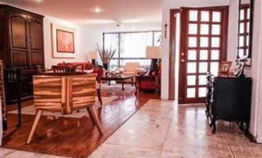 CASA EN LA ZONA DE MAYOR PLUSVALÍA DE LAS ÁGUILAS