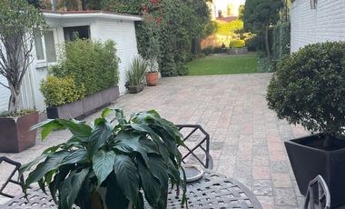 CASA EN LA ZONA DE MAYOR PLUSVALÍA DE LAS ÁGUILAS