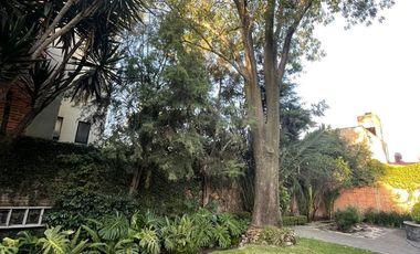 CASA EN LA ZONA DE MAYOR PLUSVALÍA DE LAS ÁGUILAS