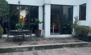 CASA EN LA ZONA DE MAYOR PLUSVALÍA DE LAS ÁGUILAS