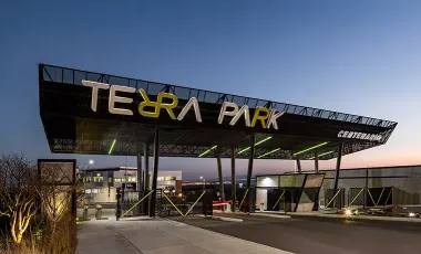 🏢 Bodega de Alto Nivel en Querétaro – ¡Activa e inicia tu Operación YA! 📏 465 m² de terreno y 375 m² de construcción.