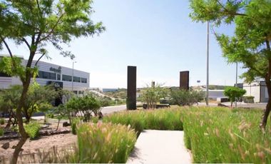 🏢 Bodega de Alto Nivel en Querétaro – ¡Activa e inicia tu Operación YA! 📏 465 m² de terreno y 375 m² de construcción.