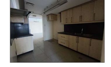 #RFO 3 Bedroom w/ 2 Car garage for sale in SUNVIEW PALACE Ermita Manila - BIDDING