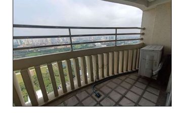 #RFO 3 Bedroom w/ 2 Car garage for sale in SUNVIEW PALACE Ermita Manila - BIDDING