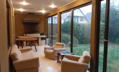 Vendemos Bonita Casa En Condominio - Barrio Ingles