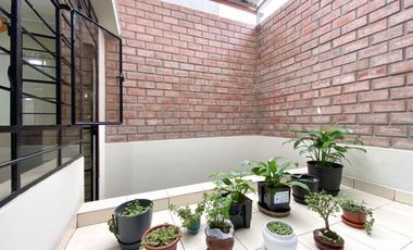 🌟 Tu Negocio Y Hogar En Av. Gran Chimú 🏡💼