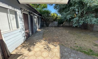 Casa 2 pisos a 2 cuadras plaza de Armas de Chillán