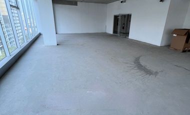 MODERNA OFICINA EN SAN ISIDRO NEGOCIABLE