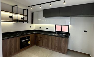 Se renta casa en villa terra pereira.