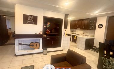 DEPARTAMENTO AMOBLADO EN VENTA, Sector Av. 3 de Noviembre D347