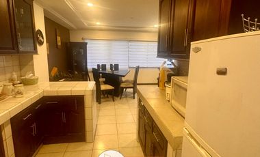 DEPARTAMENTO AMOBLADO EN VENTA, Sector Av. 3 de Noviembre D347
